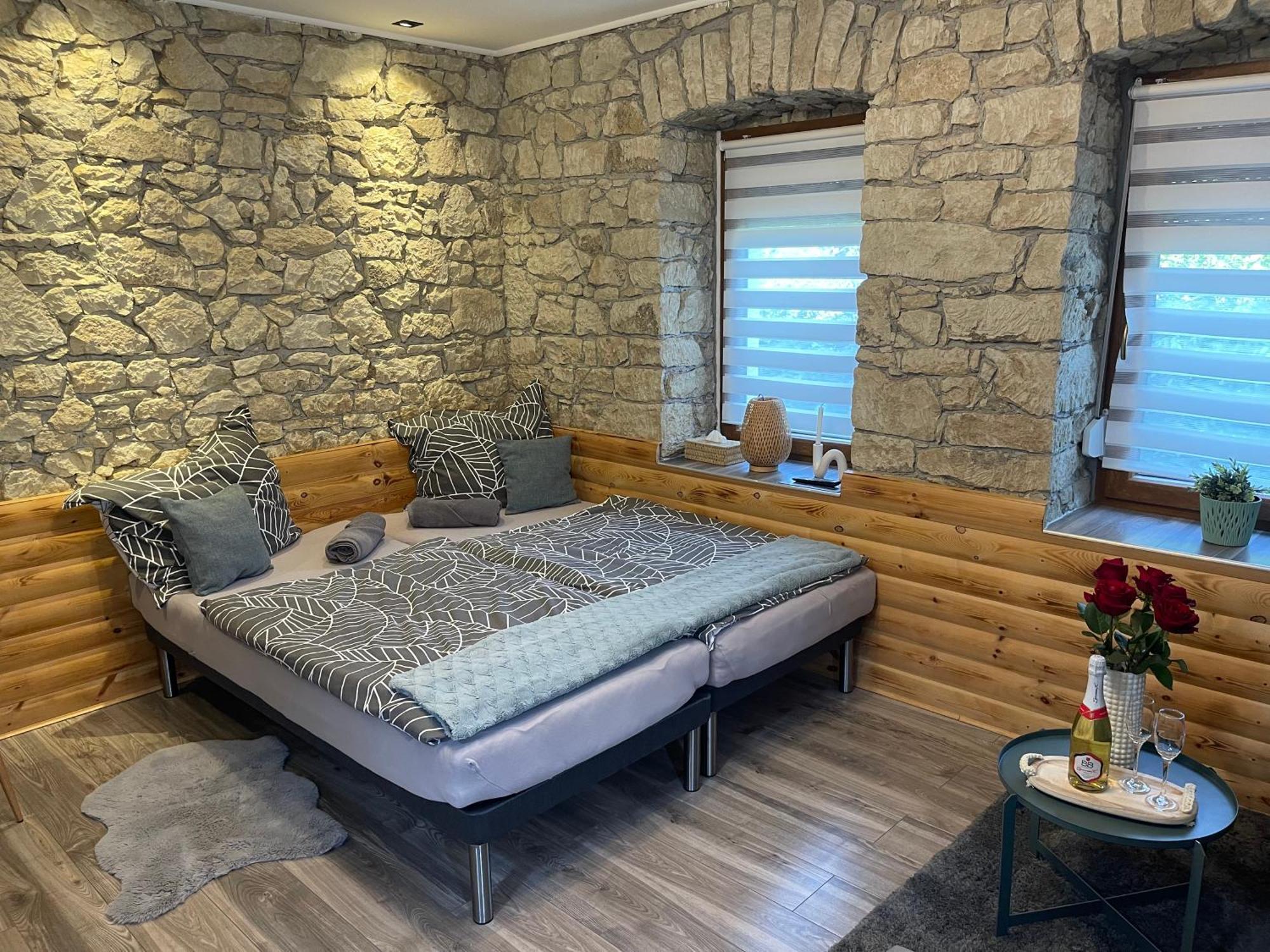Апартаменти Kaland 1 *